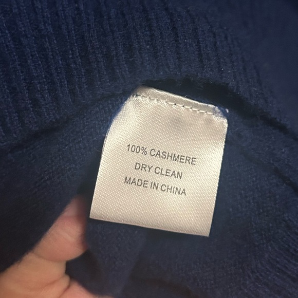 Cartolina Nantucket Caden Sweater in Navy Highland - Picture 8 of 8